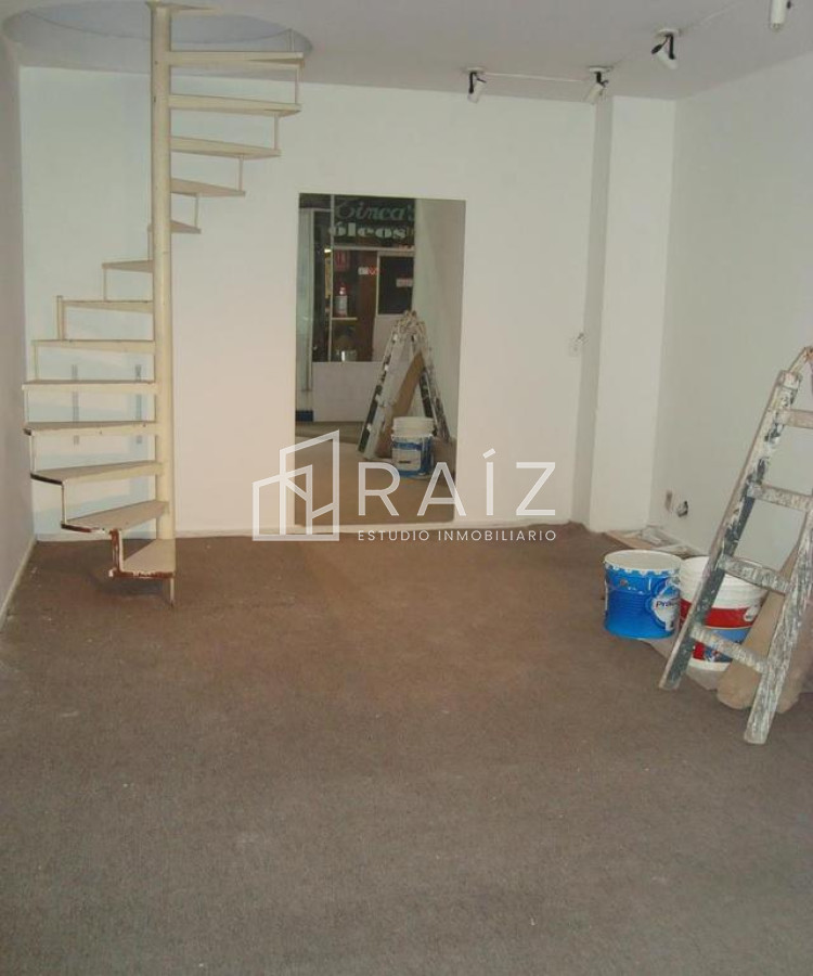 Local Comercial ID.437 - Local en Punta del Este, Península