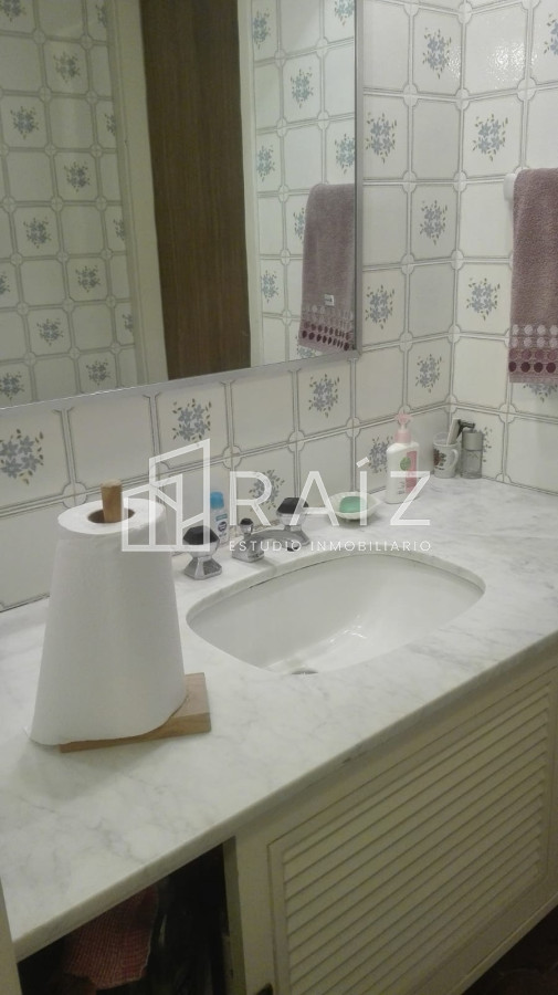 Local Comercial ID.2623 - Local en Punta del Este, Península