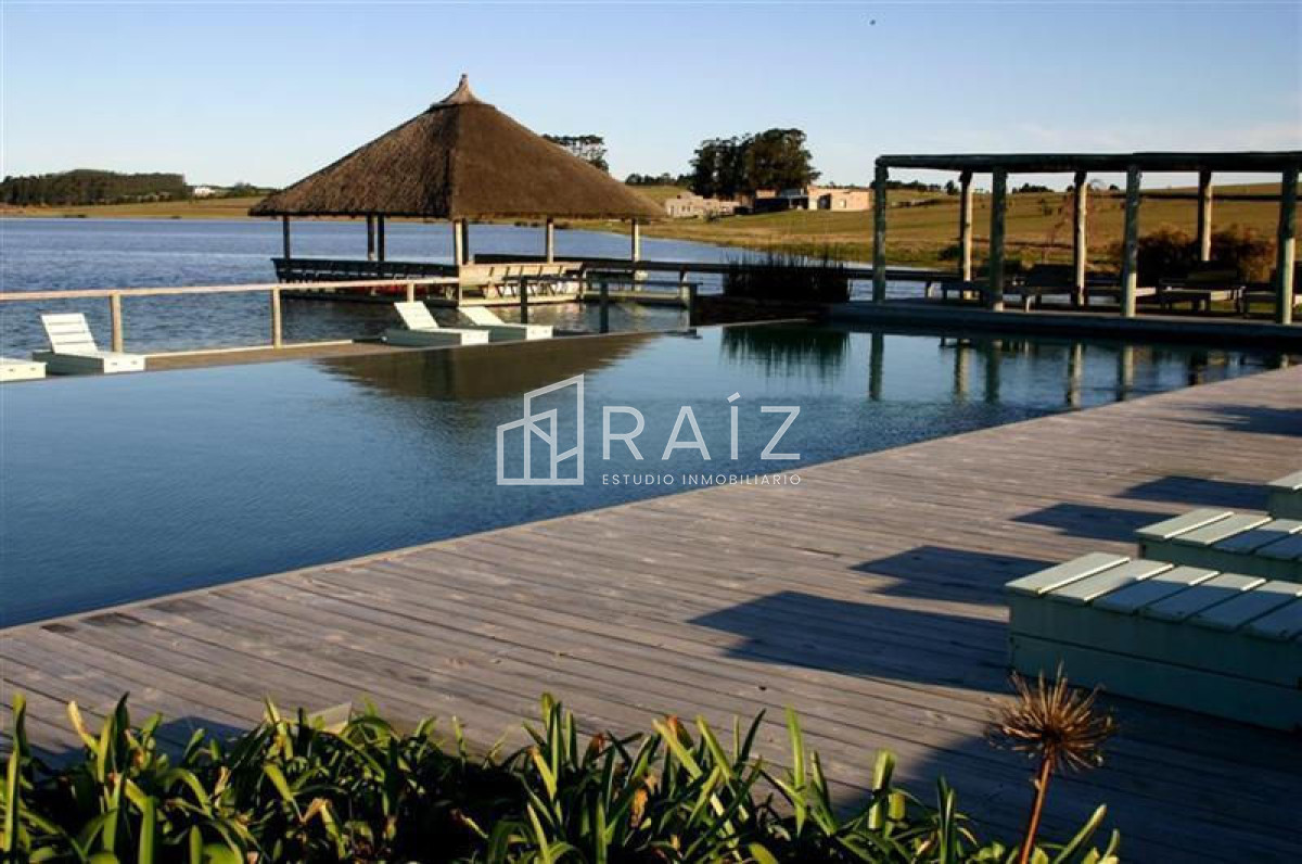 Terreno ID.3653 - Terreno en Manantiales, Ruta 104