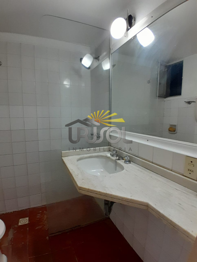 Apartamento ID.108 - Se ALQUILA Apartamento de 2 Dormitorios en Complejo B8