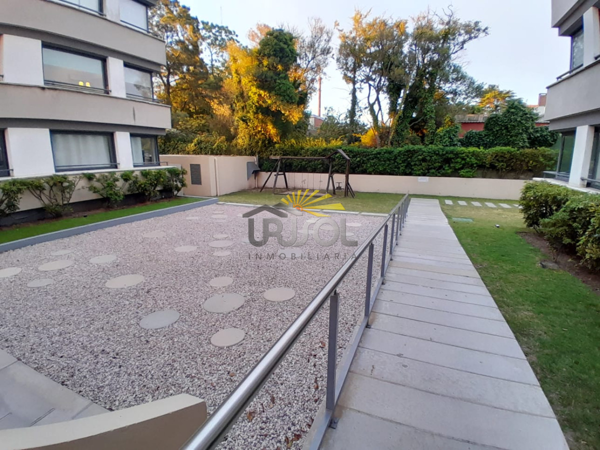 Apartamento ID.52 - Se ALQUILA Apartamento en Torres Barcelona, de tres dormitorios 
