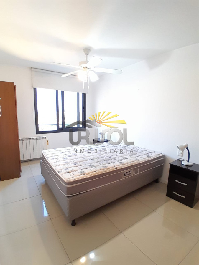 Apartamento ID.52 - Se ALQUILA Apartamento en Torres Barcelona, de tres dormitorios 