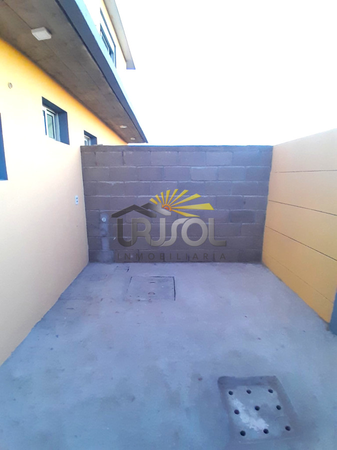 Apartamento ID.107 - Se ALQUILA Anual Apartamento de 2 Dormitorios en 4H
