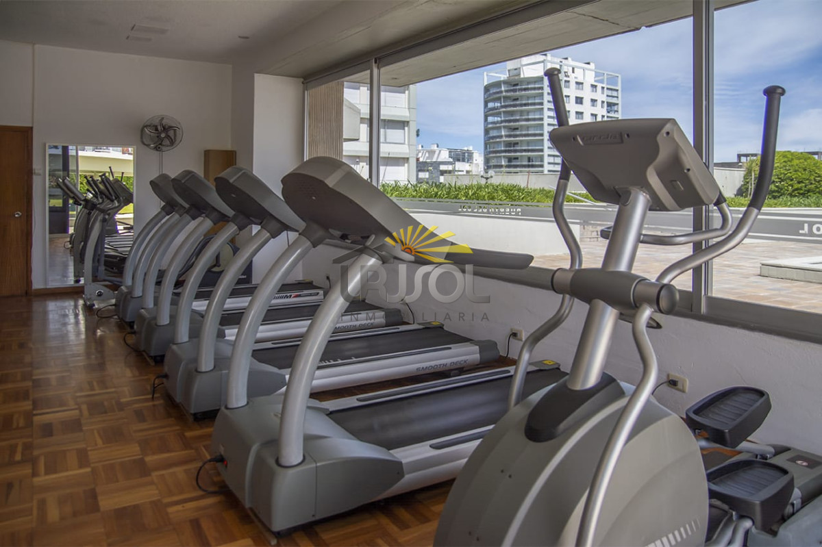 Apartamento ID.71 - Excelente Oportunidad !! Se Vende en Pda 19 Mansa - Punta del Este