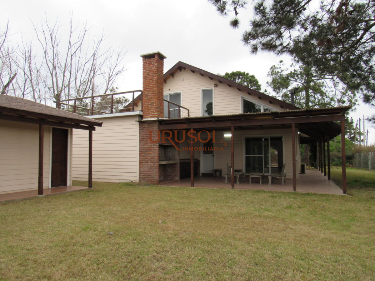 Casa ID.106 - Alquiler Anual en Punta Ballena