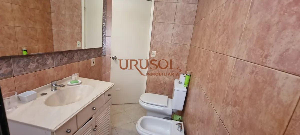 Casa ID.68 - Se ALQUILA Anual, Espectacular Casa de 5 dormitorios