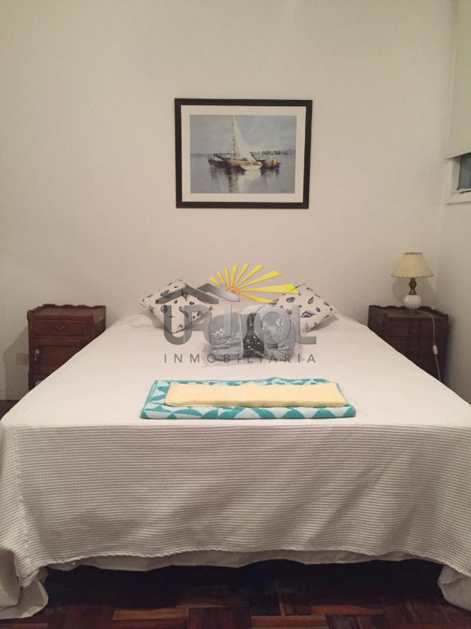 Casa ID.88 - Se VENDE Casa de 6 Dormitorios 