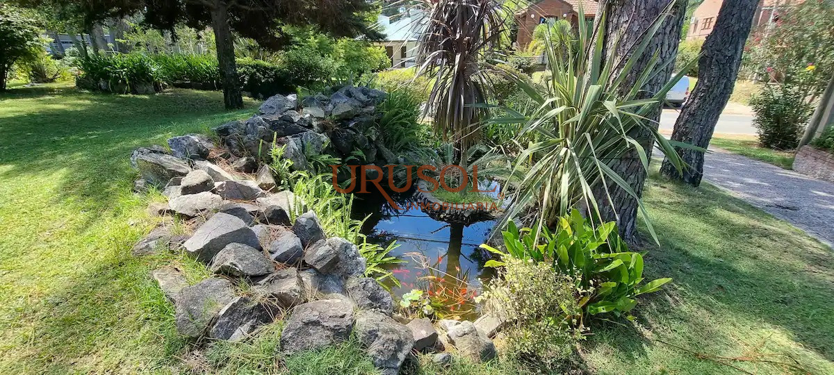 Casa ID.68 - Se ALQUILA Anual, Espectacular Casa de 5 dormitorios