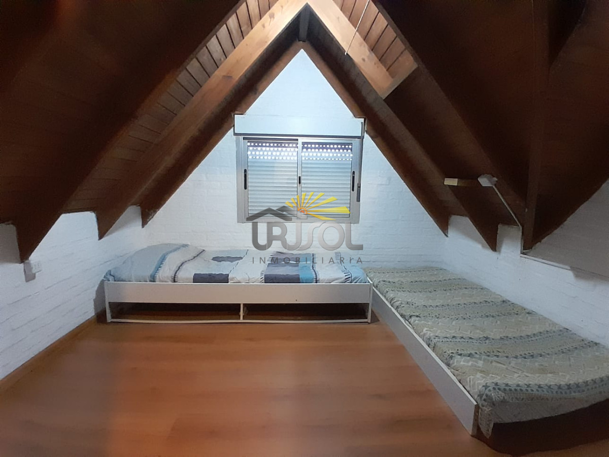 Casa ID.90 - Se ALQUILA Casa de 3 Dormitorios en Tio Tom
