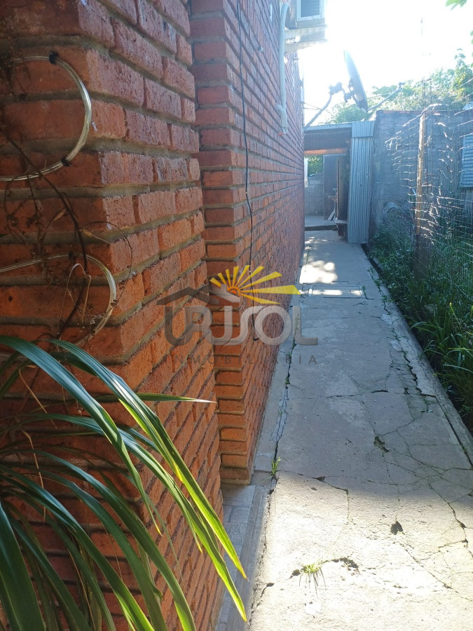 Casa ID.98 - Se VENDE Casa de 3 Dormitorios en Cerro Pelado