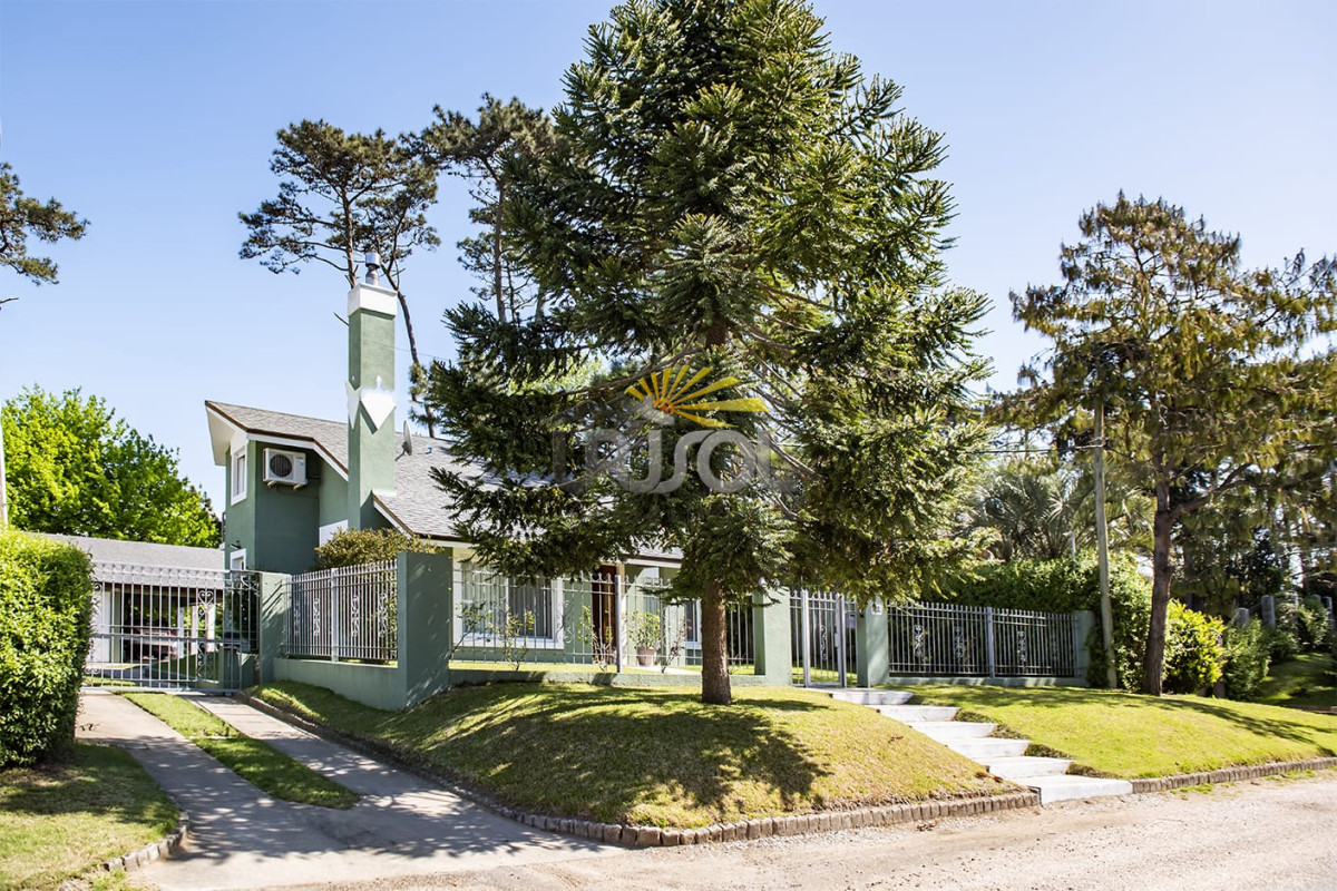 Casa ID.99 - Excelente Propiedad en Venta Mansa Pda 31