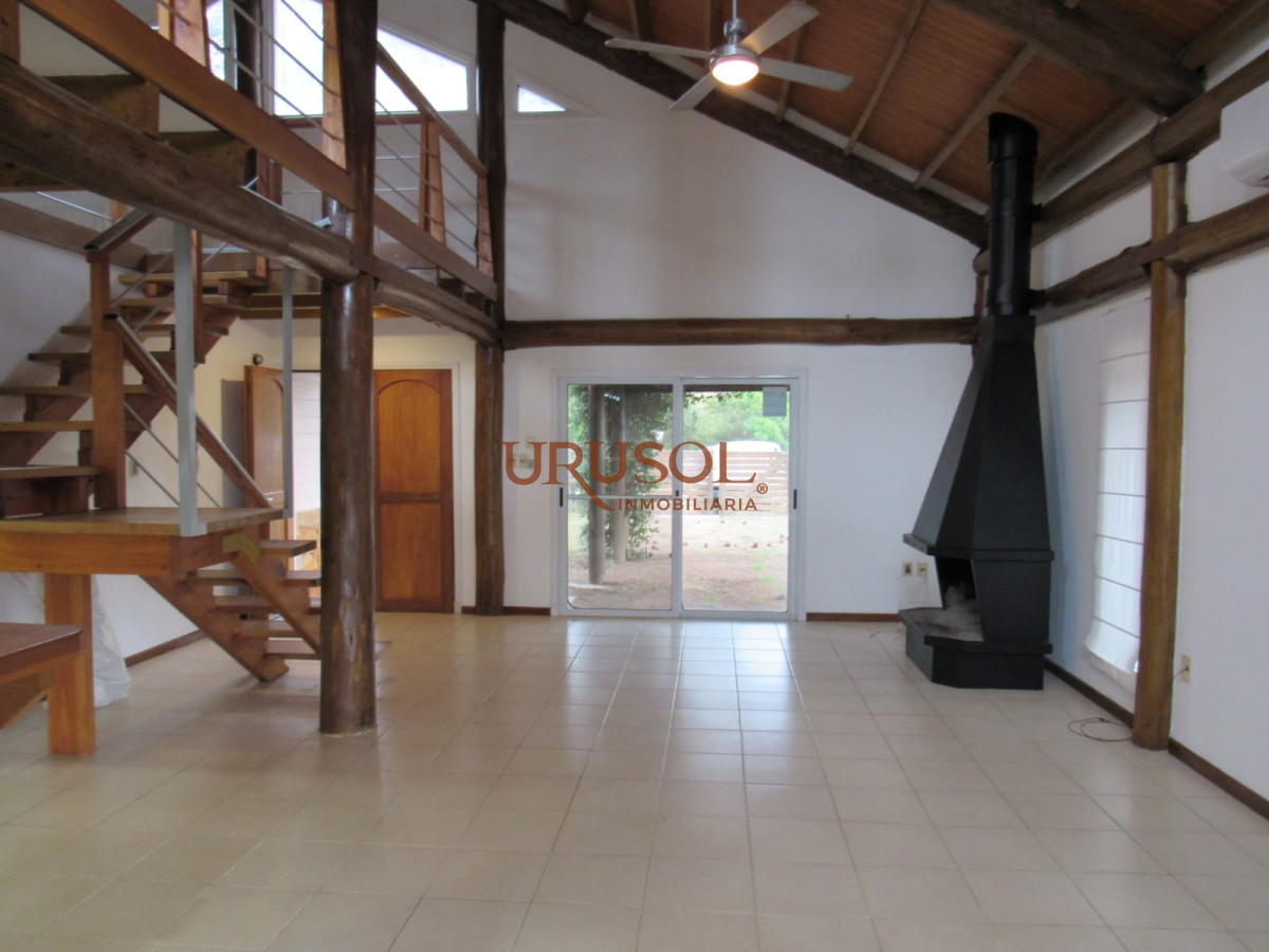 Casa ID.106 - Alquiler Anual en Punta Ballena