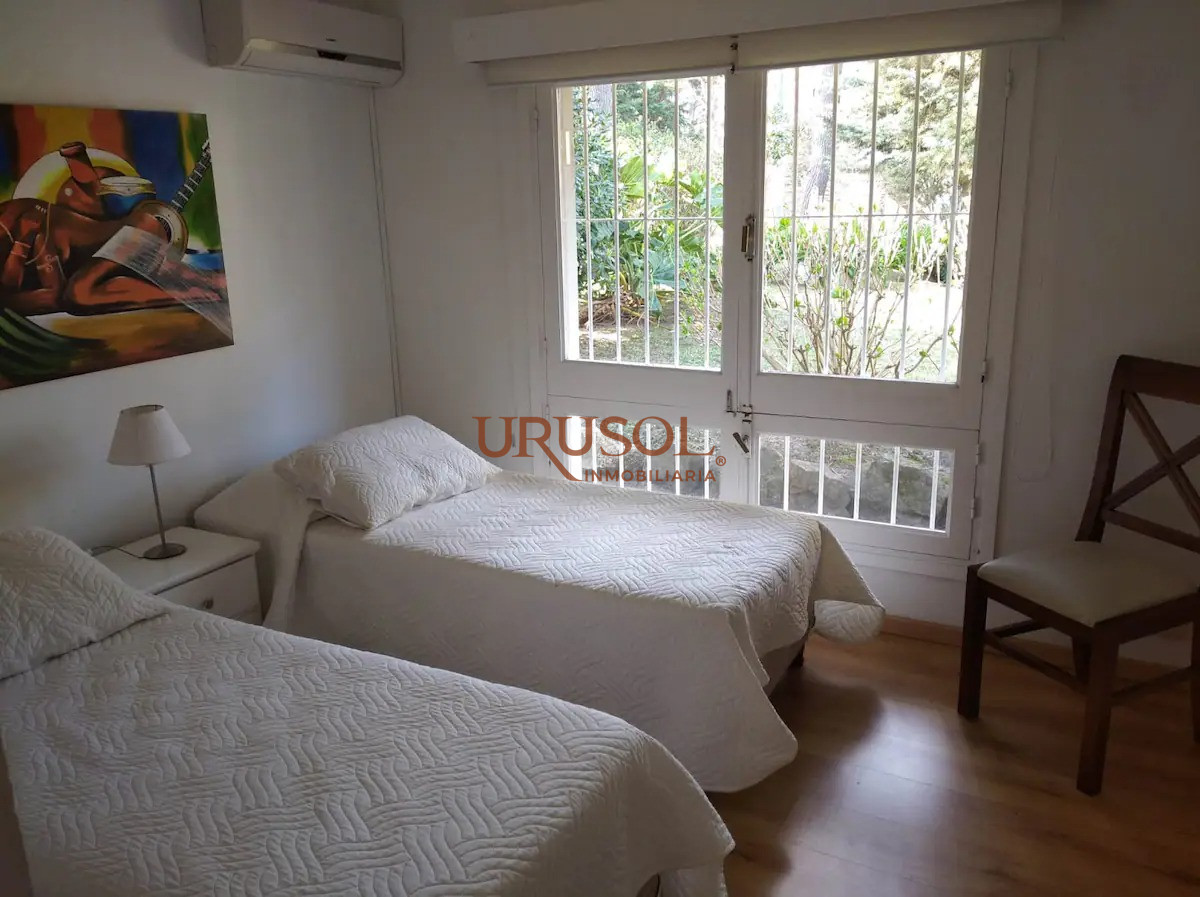 Casa ID.68 - Se ALQUILA Anual, Espectacular Casa de 5 dormitorios