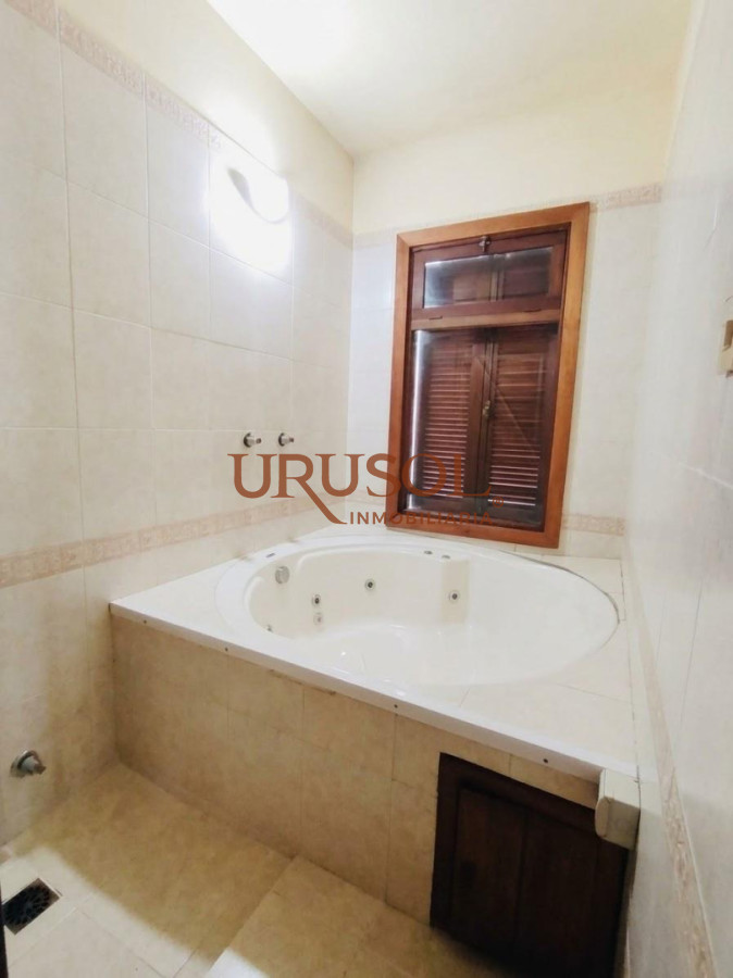 Casa ID.162 - Se vende importante propiedad en Lausana 