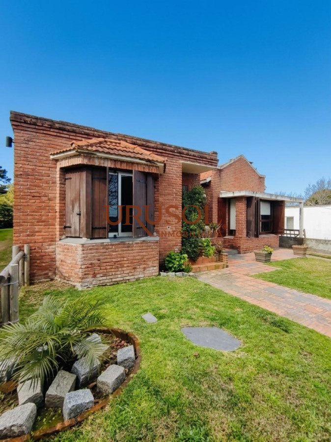 Casa ID.162 - Se vende importante propiedad en Lausana 