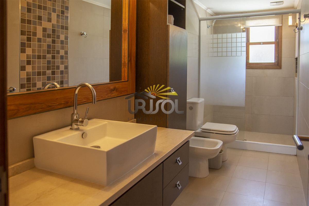 Casa ID.51 - Se ALQUILA Febrero, espectacular casa en barrio privado 