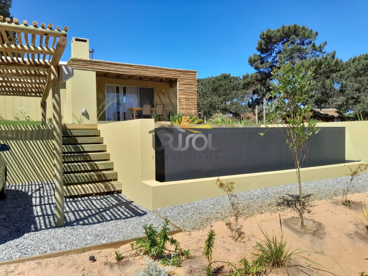 Casa ID.33 - Se ALQUILA por Temporada, cómoda casa en Chihuahua a metros de la playa.