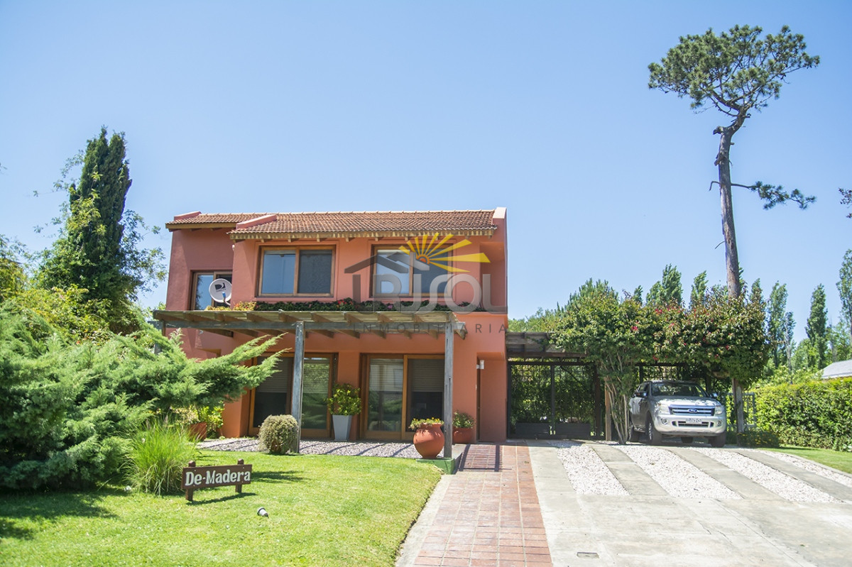 Casa ID.51 - Se ALQUILA Febrero, espectacular casa en barrio privado 