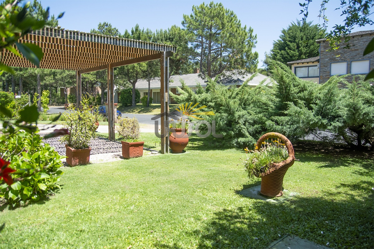Casa ID.51 - Se ALQUILA Febrero, espectacular casa en barrio privado 