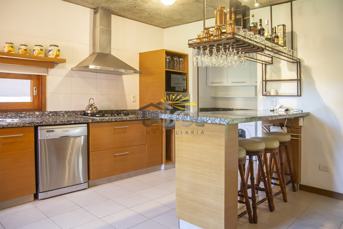 Casa ID.51 - Se ALQUILA Febrero, espectacular casa en barrio privado 