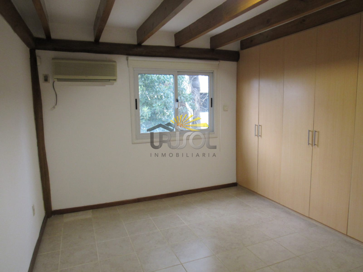Casa ID.106 - Alquiler Anual en Punta Ballena