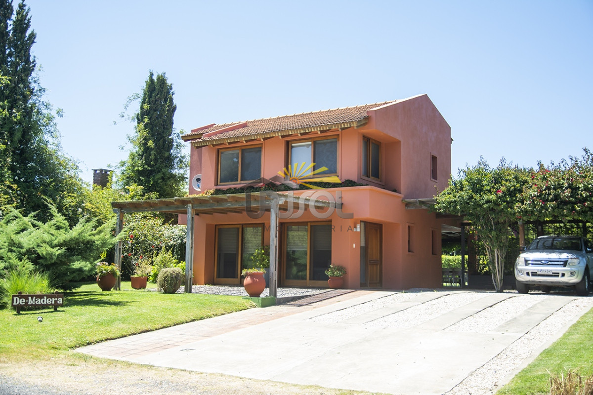 Casa ID.51 - Se ALQUILA Febrero, espectacular casa en barrio privado 