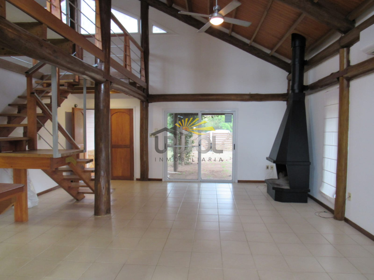 Casa ID.106 - Alquiler Anual en Punta Ballena