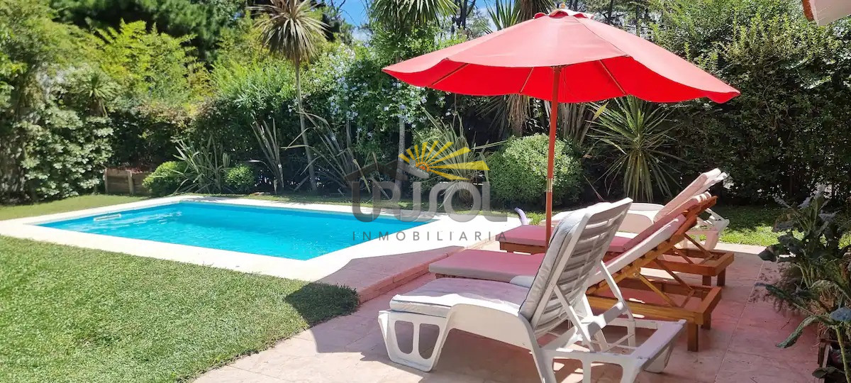 Casa ID.68 - Se ALQUILA Anual, Espectacular Casa de 5 dormitorios