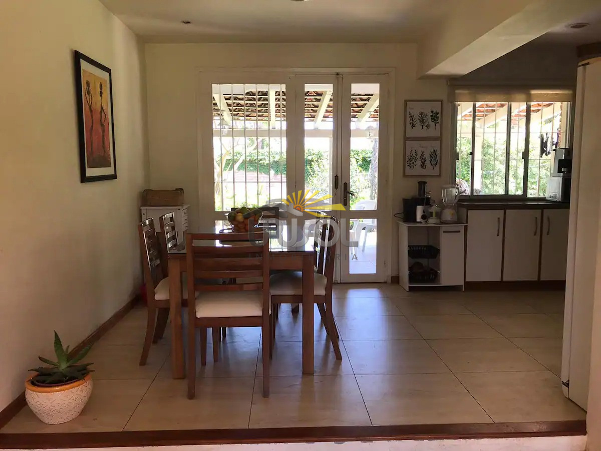 Casa ID.68 - Se ALQUILA Anual, Espectacular Casa de 5 dormitorios