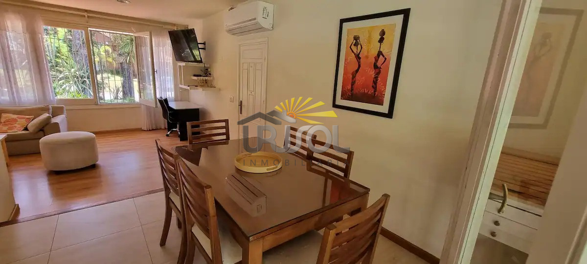 Casa ID.68 - Se ALQUILA Anual, Espectacular Casa de 5 dormitorios