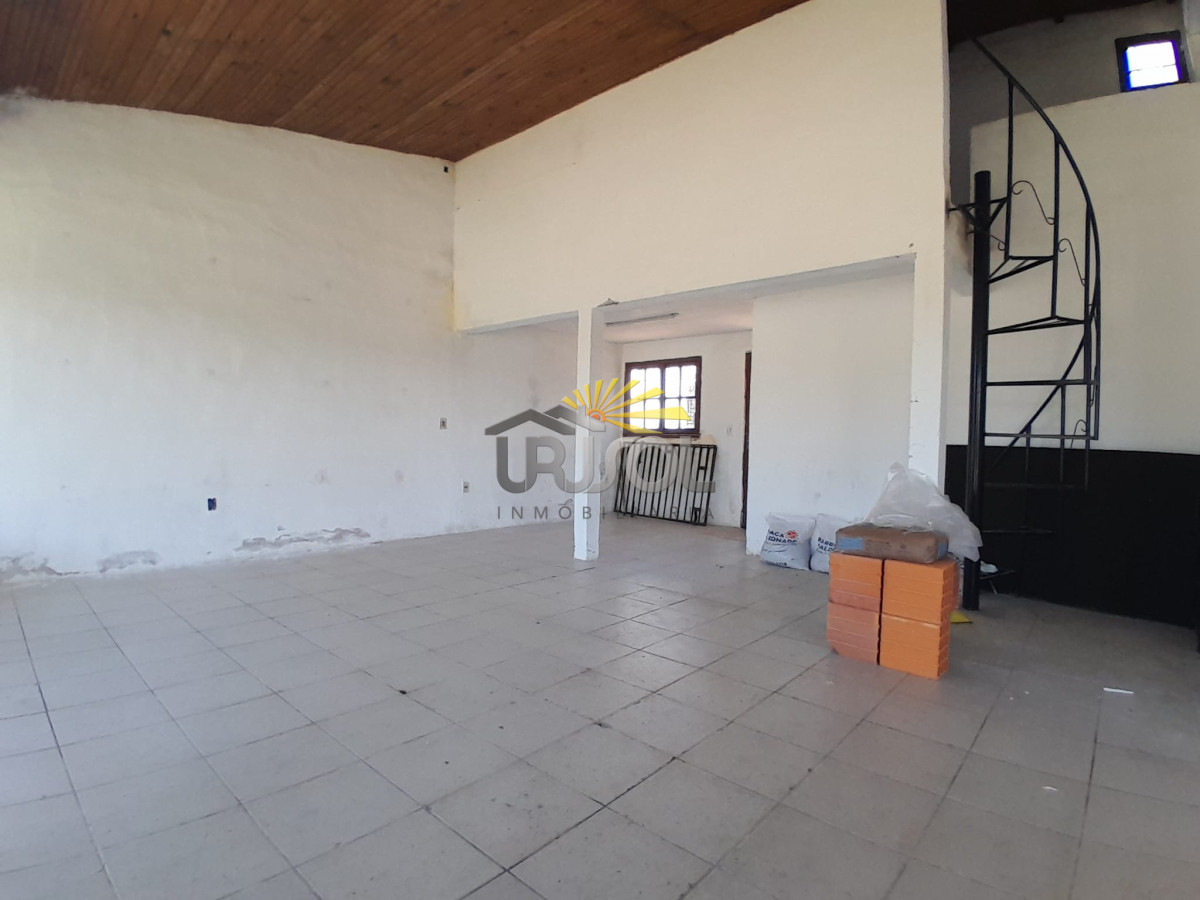 Local Comercial ID.64 - Se ALQUILA Local Comercial 