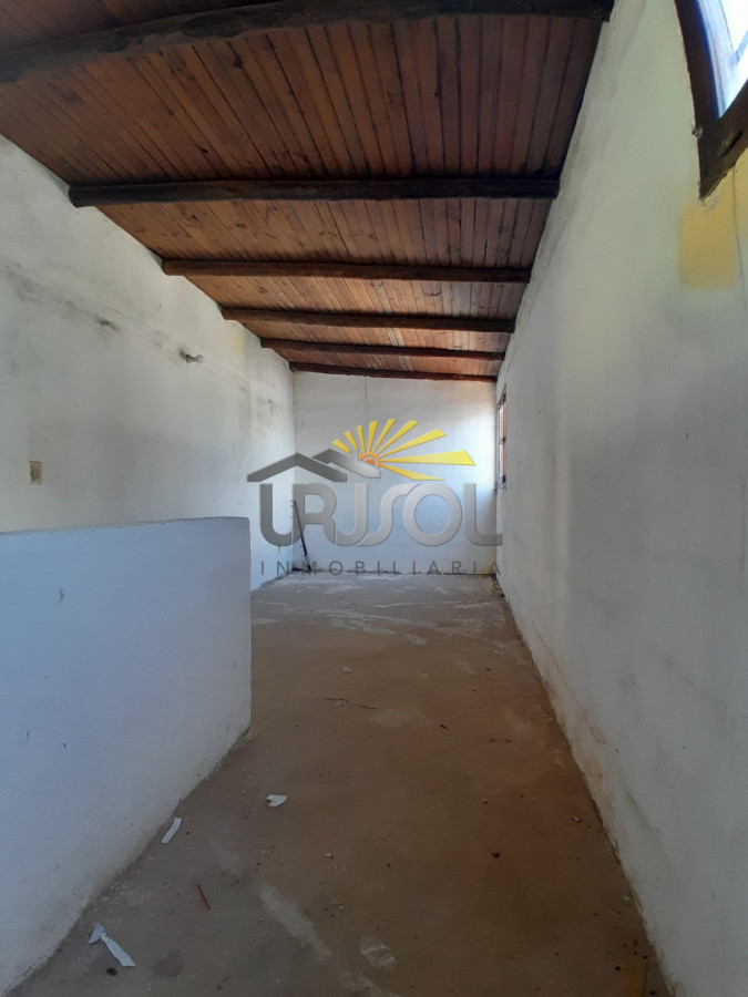 Local Comercial ID.64 - Se ALQUILA Local Comercial 