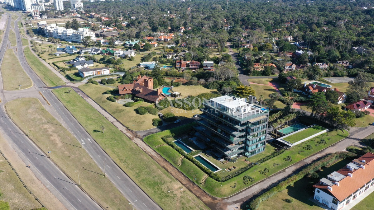 Terreno ID.3464 - Venta de Terreno de 967 m2 , en San Rafael, Punta del Este. a 200 mts del Mar.