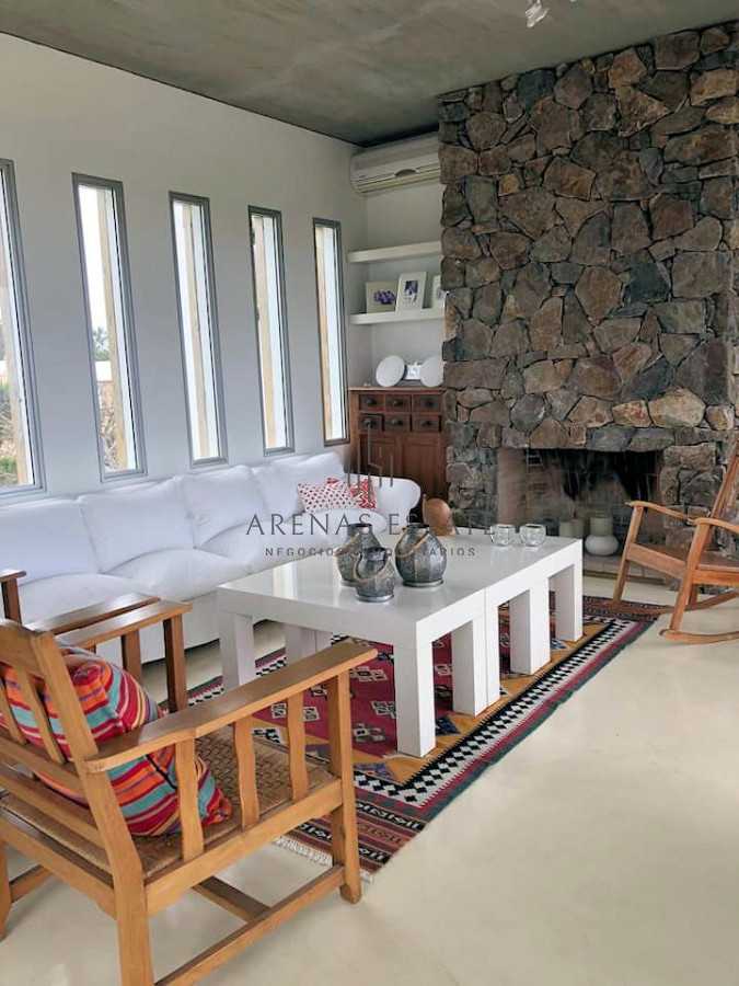 Casa ID.1912 - Alquiler Casa para 10 personas Punta Ballena, Punta del Este.