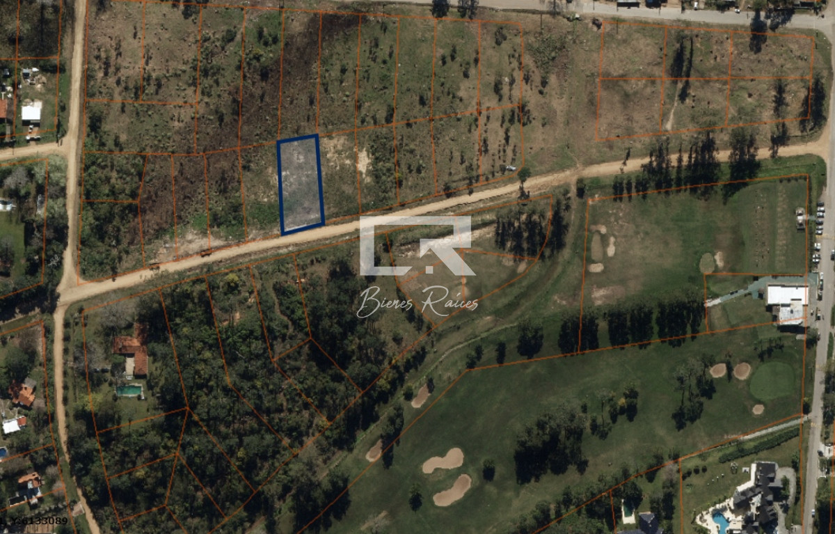 Terreno ID.817 - Venta de Terreno de 1368 m2 frente al Club de Golf de Punta del Este.