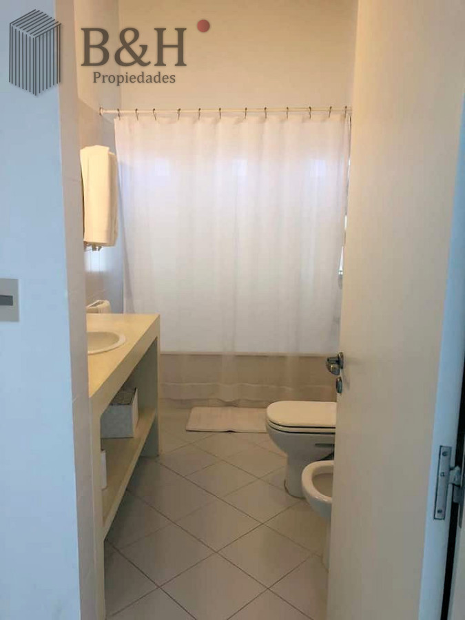Casa ID.1400 - Alquiler Casa para 10 personas Punta Ballena, Punta del Este.