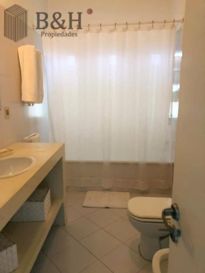 Casa ID.1400 - Alquiler Casa para 10 personas Punta Ballena, Punta del Este.
