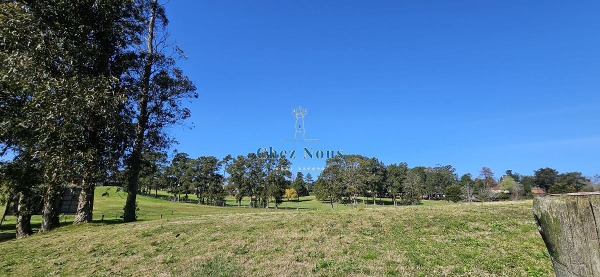 Terreno ID.280 - Venta de Terreno de 1368 m2 frente al Club de Golf de Punta del Este.