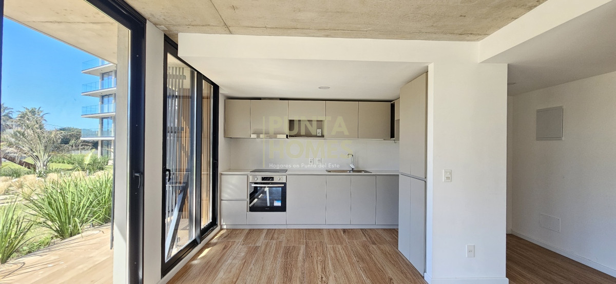 Apartamento ID.3812 - Venta departamento de 2 dormitorios y 2 baños frente al mar en Punta del Este