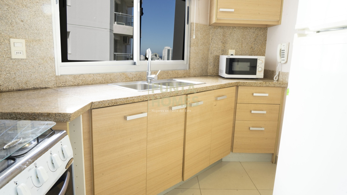 Apartamento ID.3785 - Venta de apartamento de 2 dormitorios en Punta del Este