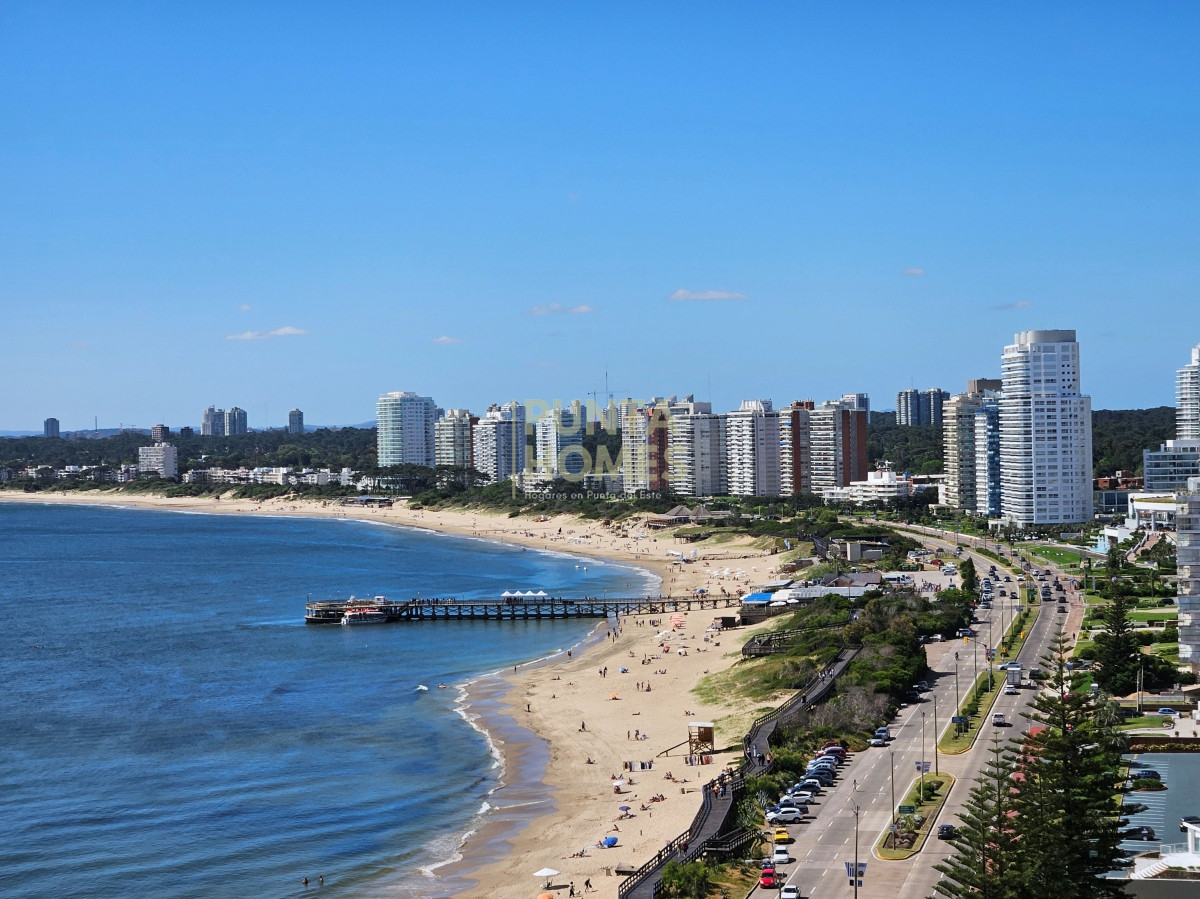 Apartamento ID.84 - Venta. Departamento de 4 Dormitorios en Punta del Este, Uruguay.
