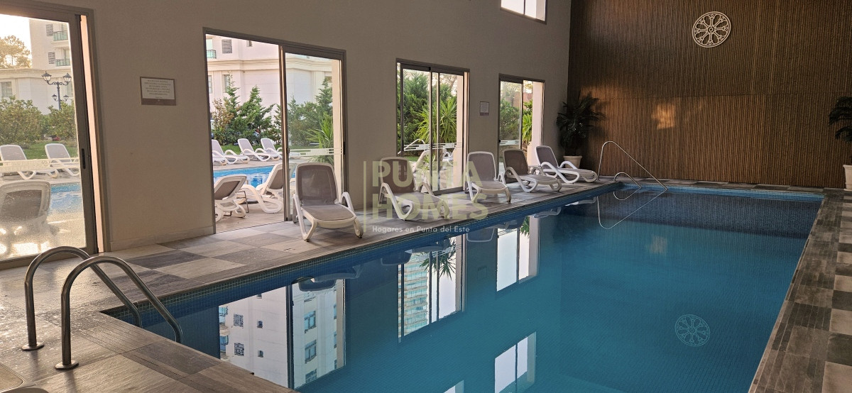 Apartamento ID.3802 - Venta de hermoso departamento de 2 dormitorios en Punta del Este.