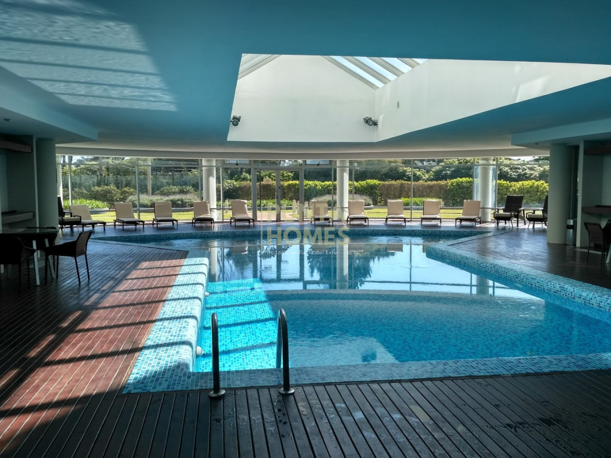 Apartamento ID.3785 - Venta de apartamento de 2 dormitorios en Punta del Este