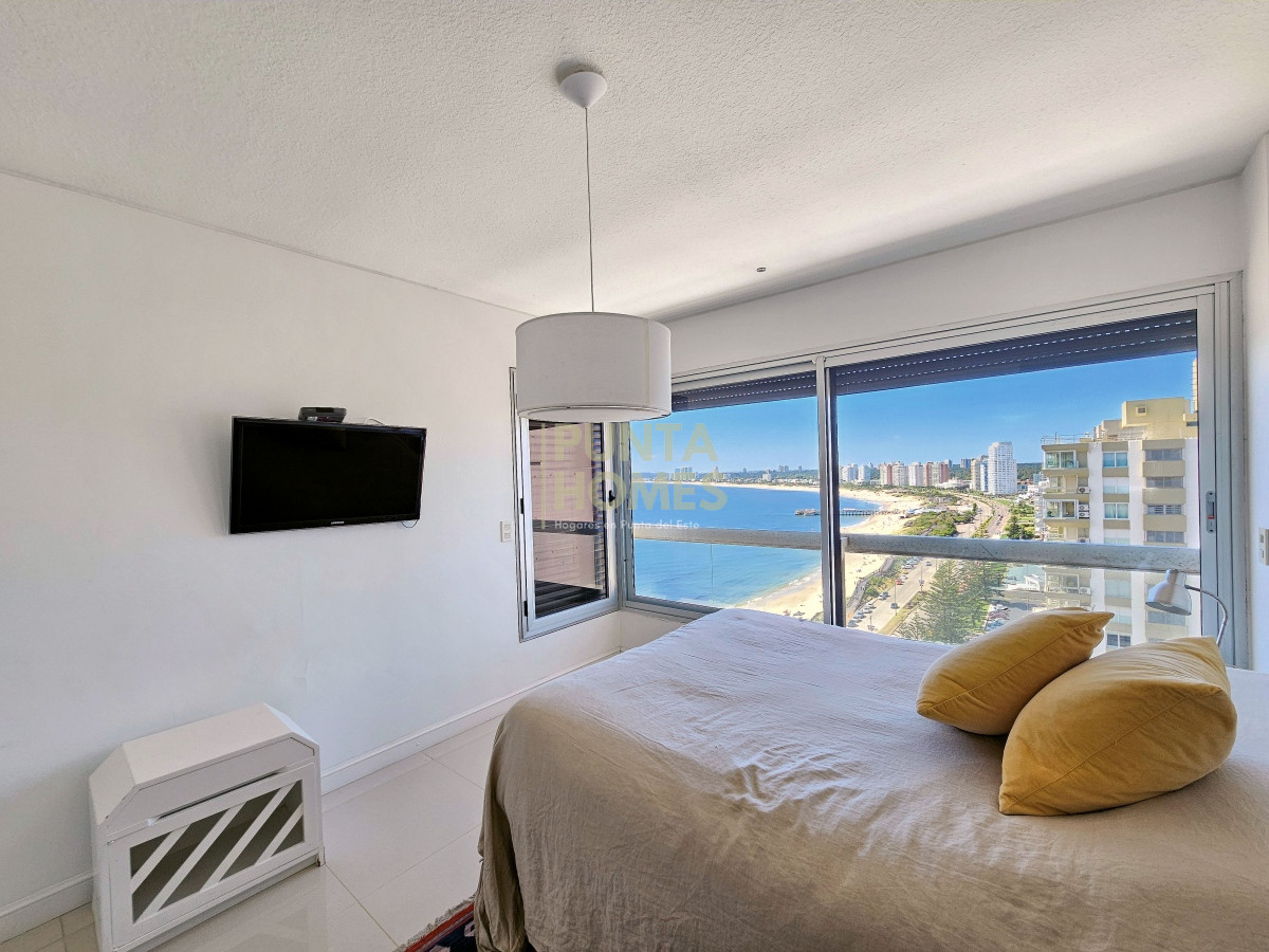 Apartamento ID.84 - Venta. Departamento de 4 Dormitorios en Punta del Este, Uruguay.