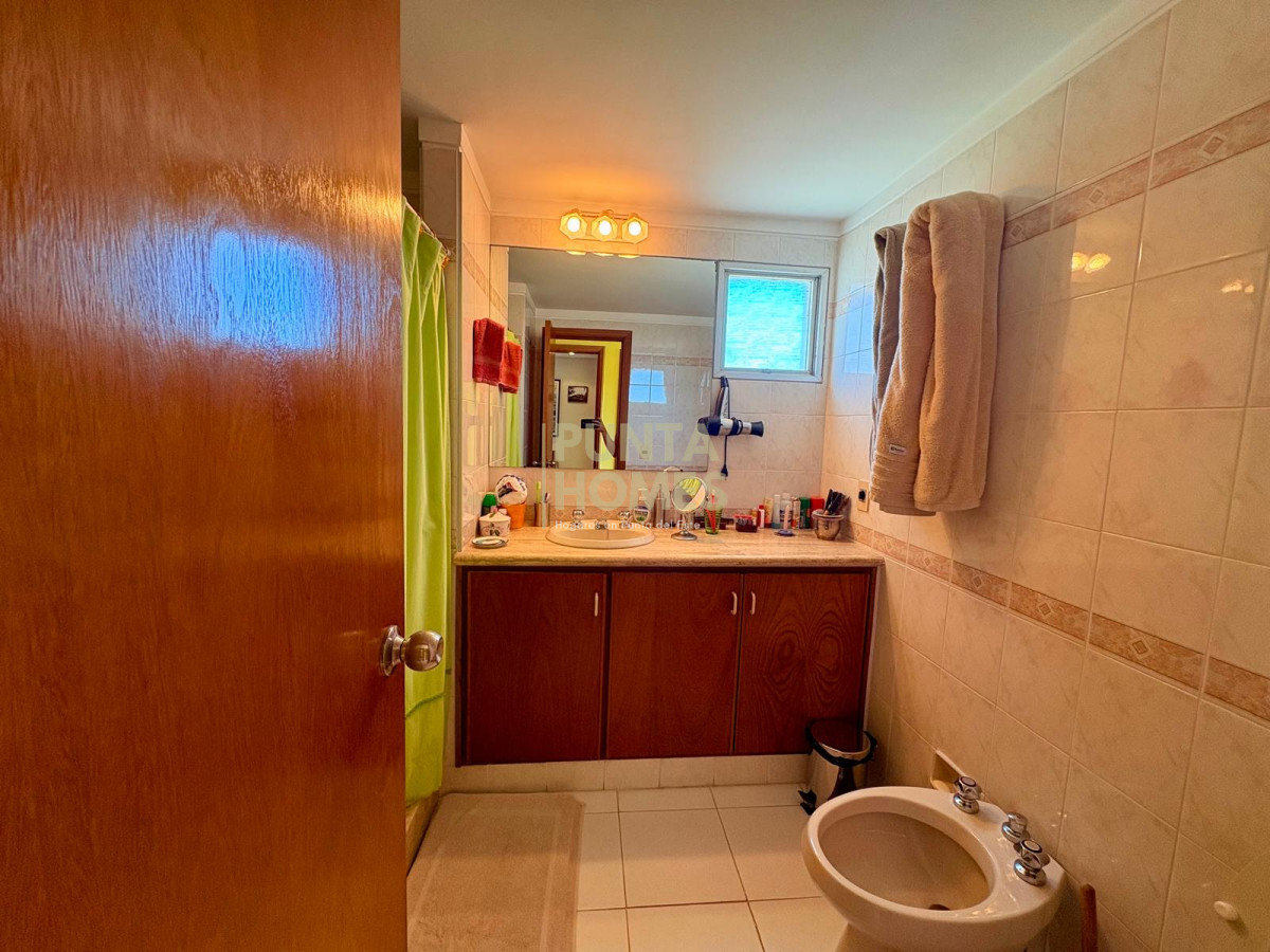 Apartamento ID.3877 - Apartamento frente a la brava con 4 dormitorios
