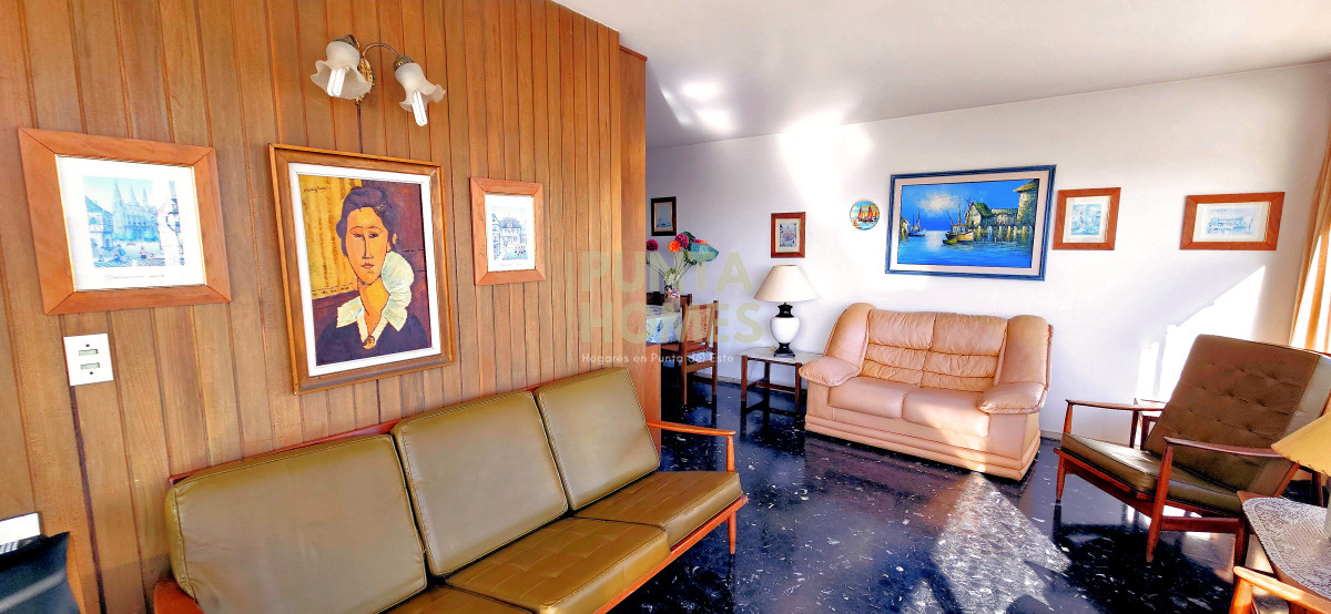 Apartamento ID.3861 - Venta departamento de 2 dormitorios en Península, Punta del Este.