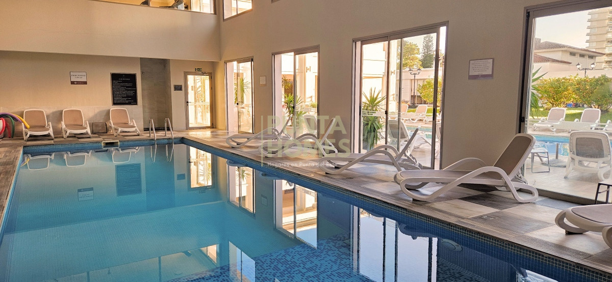 Apartamento ID.3802 - Venta de hermoso departamento de 2 dormitorios en Punta del Este.