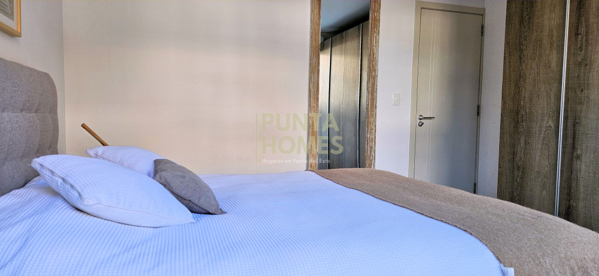 Apartamento ID.3827 - Apartamento 1 Dormitorio en Venta  Puerto de Punta del Este  Planta Baja con Terraza