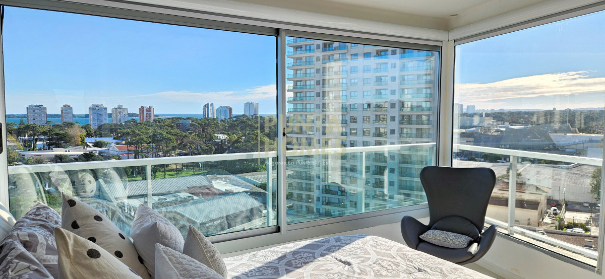 Apartamento ID.3847 - Venta de departamento de 2 dormitorios y 2 baños en Punta del Este.
