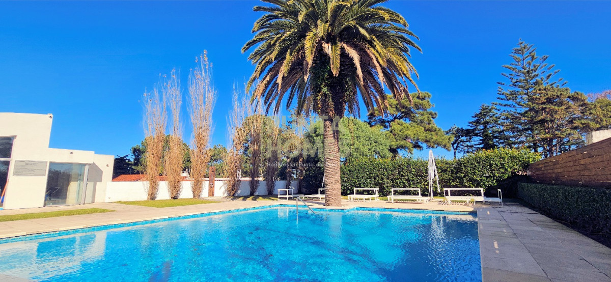 Apartamento ID.3836 - Venta apartamento en Punta del Este con amplia vista